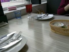 -必胜客(武汉欢乐谷店)