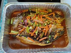 -鸣记脆皮烤鱼·海鲜烤鱼(三八广场店)