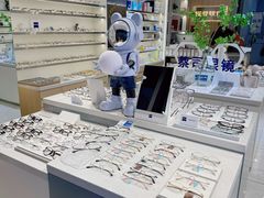 -视野联行眼镜·蔡司·尼康·豪雅·依视路(青浦宝龙店)