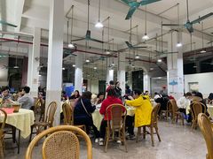 大堂-标记美食新鲜猪杂(兴南大道店)
