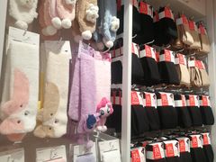 -名创优品(北京新中关购物中心地铁层店)