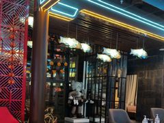 -屋有岛沉浸游戏旗舰店(中山公园店)