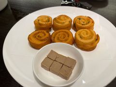 鹅肝酱葱油饼-甄御•海鲜新青岛菜(麦岛店)