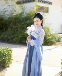 -三河市薇拉风情婚纱摄影店