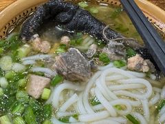 -正宗李家土鸡米线店