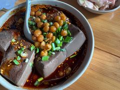 -大众跷脚牛肉馆·非遗传承单位(峨眉山店)