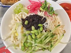 肉丁炸酱面-海碗居(王府井店)