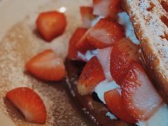 -ROAST coffee & eatery