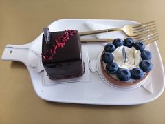 -UNI UNI(环亚凯瑟琳店)