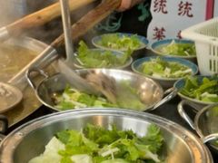 -何师烧烤Pro ·江湖川菜·小龙虾·精酿(太古里旗舰店)