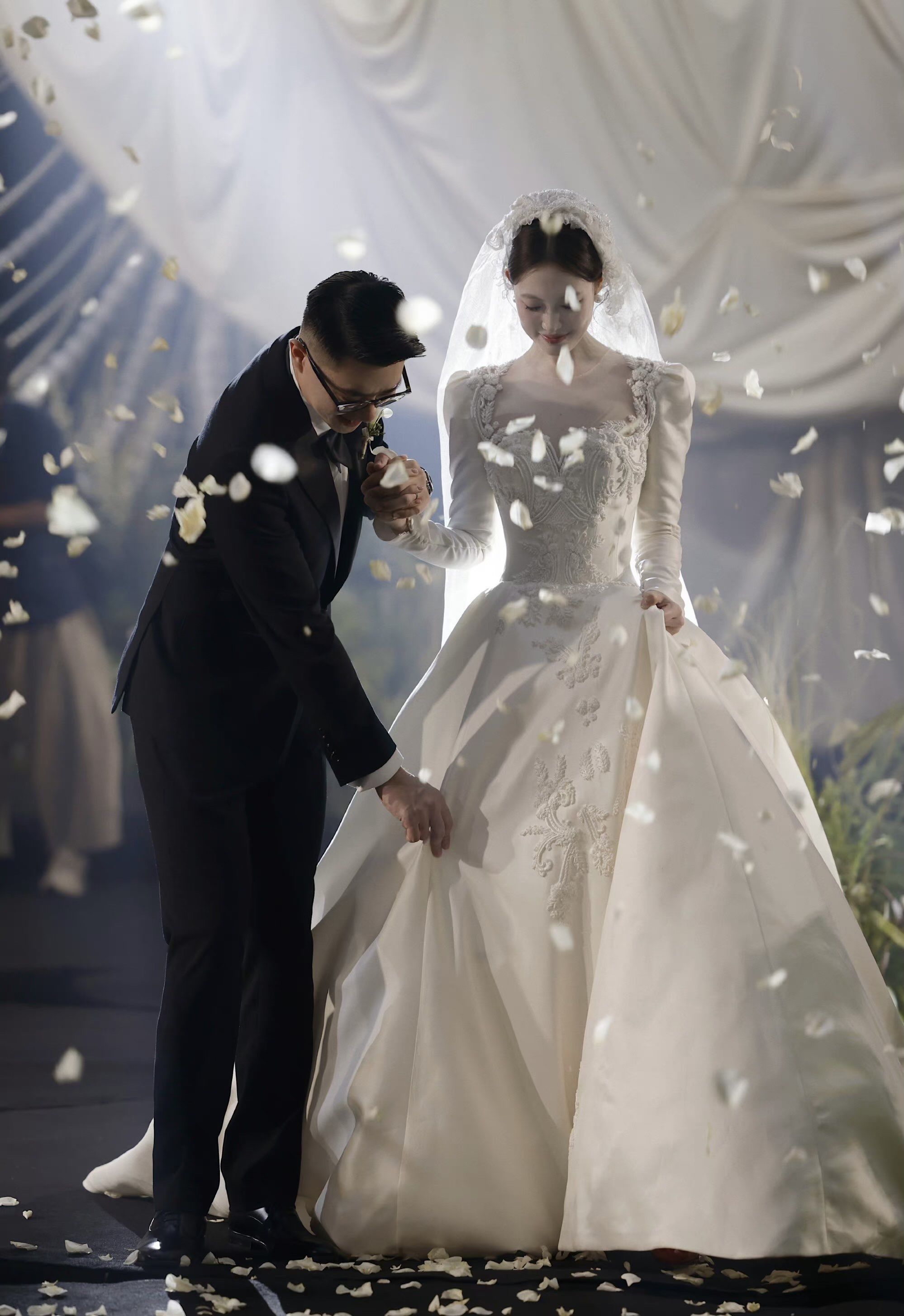 客照分享

经典塔士多 🤵👰 他们是绝配