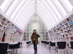 -钟书阁(松江泰晤士小镇店)