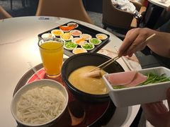 -妈妈故事米线(市府恒隆店)