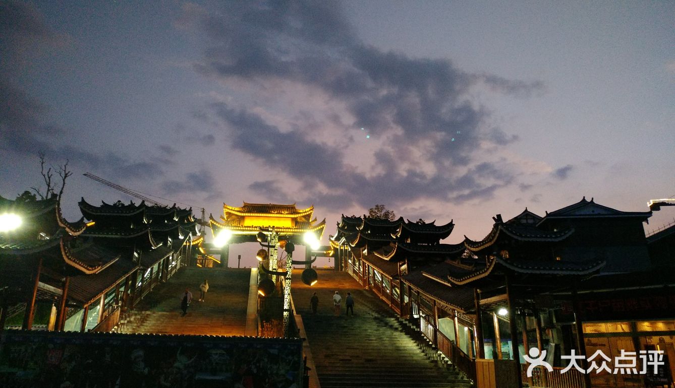 夜景称得上一绝