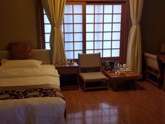 -华山御温泉度假村