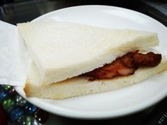 猪扒三明治-义顺牛奶公司