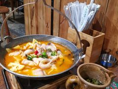 -老滇山寨•云南特色菜•地方菜•民族风情歌舞表演(金碧店)