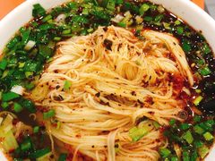 毛细牛肉面-牛一嘴·兰州牛肉面·大盘鸡(财富中心店)