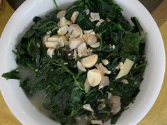 草菇煮绿线叶-区海鸡场饭店(石壁店)