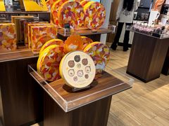 -Laderach 莱德拉(上海环贸iapm店)