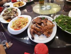 -鑫淼餐饮娱乐中心(江东街店)