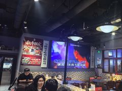 -马路牙子烧烤音乐酒馆(望京店)