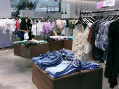 -URBAN REVIVO(大信新都汇店)