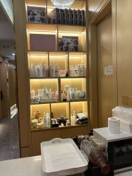 -香港倾城国际·美容美体中心