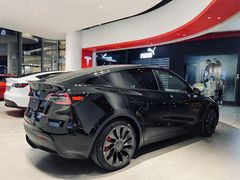 -TESLA 特斯拉(广州天环广场体验店)