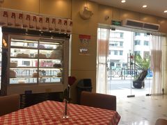 -红宝石·鲜奶小方·海派西点房(南丹店)