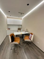 -医颜医疗美容门诊部