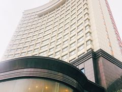 -东方豪景花园酒店·怡景旋转餐厅