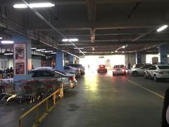 -大润发杨浦店-停车场