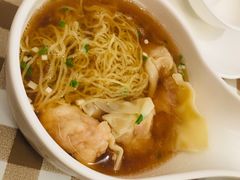 -新大咀港式茶餐厅(宝山万达店)