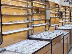 -罗伯特眼镜·蔡司官方授权(罗湖国贸店)