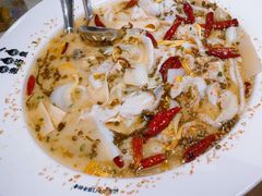 -渔语鱼酸菜鱼新川菜(来福士店)