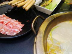 -沸炉重庆老火锅(军事博物馆店)