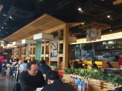 大堂-伊喜饺子·烤鸭(五道口学院路店)