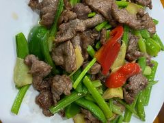 爆炒牛肉-鹭岛新泉客家菜·海鲜·融合菜(莲前店)