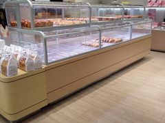 面包甜点陈列柜-好利来(乐堤港店)