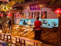 -城墙拐拐火锅(三峡广场黑金冠店)