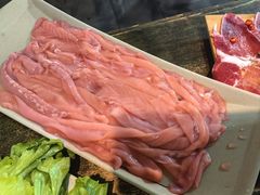 -渝嘴小老弟老火锅(华新村店)