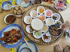 -包整·丝娃娃(一览甲秀楼风景店)