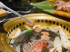 -山川小町·极番烧肉(新地假日广场店)