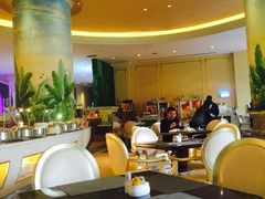 -江门新会碧桂园凤悦凤凰酒店(万达广场店)