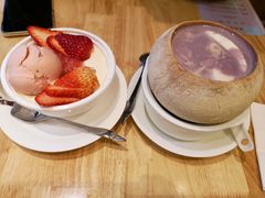 椰皇紫薯小圆子炖蛋白-满记甜品(巴黎春天宝山店)