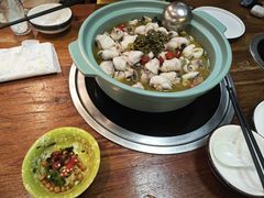 -重庆鸡公煲·青锅花椒鱼(牡丹江路店)