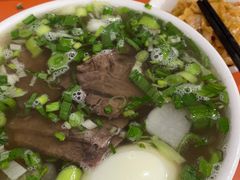 -牛一嘴·兰州牛肉面·大盘鸡(财富中心店)