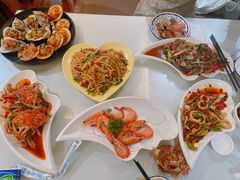 -覃记海鲜美食餐厅