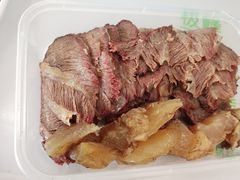 -老四家黄东明牛肉丸